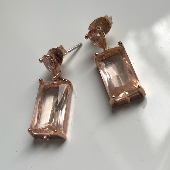 Champagne and Gold Colour Costume Jewellery Earrings - Picture 2 of 3